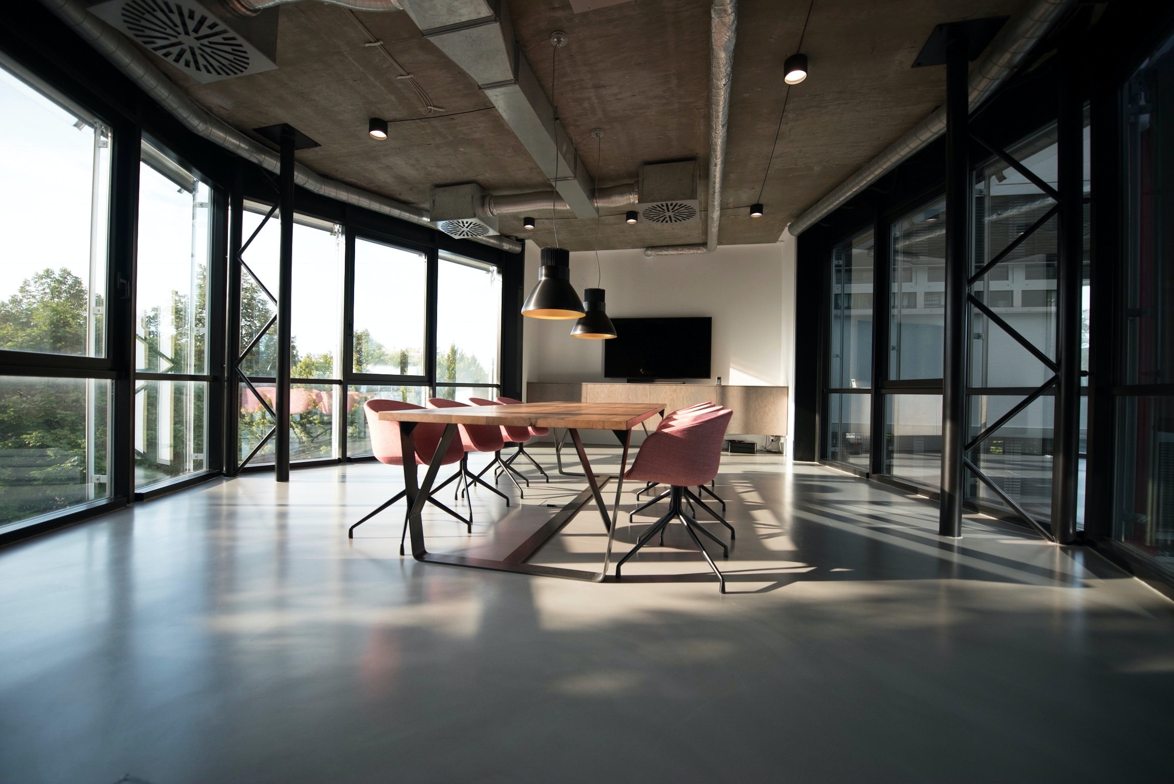 Remote working Photo by Nastuh Abootalebi on Unsplash